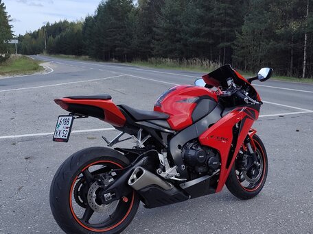 2008 Honda CBR 1000 RR/RA Fireblade, красный, 618000 рублей, вид 5