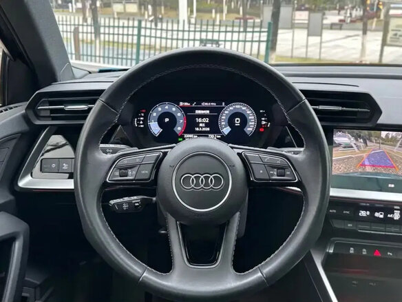 2021 Audi A3 Sportback 35 TFSI IV (8Y), зелёный, 2100000 рублей - вид 11