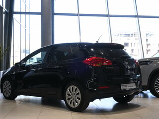 2013 Kia Ceed II, чёрный, 920000 рублей, вид 4