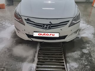 2011 Hyundai Solaris I, белый, 650000 рублей, вид 1