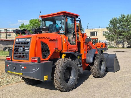 2026 Ranger ZL30M, красный, 2675000 рублей, вид 3