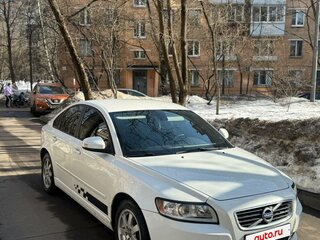 2011 Volvo S40 II Рестайлинг, белый, 550000 рублей, вид 4