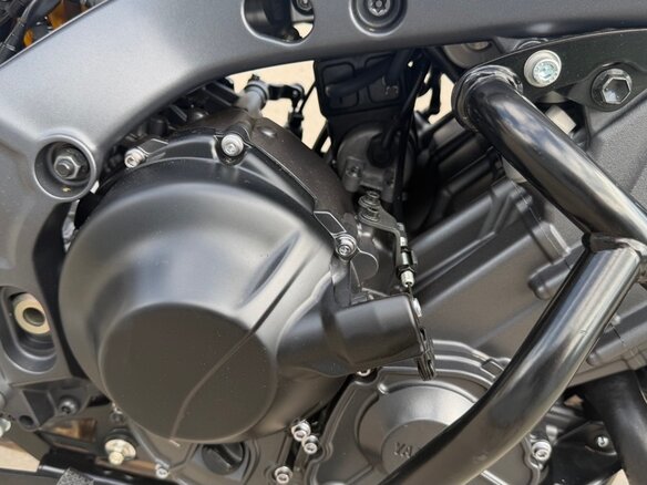 2024 Yamaha MT-09 (FZ-09), серебристый, 1299000 рублей - вид 13