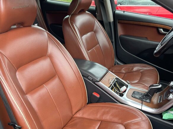 2014 Volvo XC70 II Рестайлинг, чёрный, 2220000 рублей - вид 18