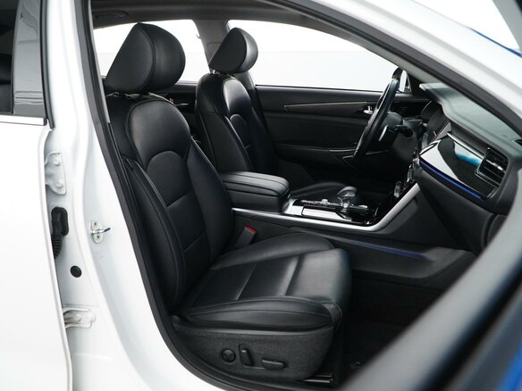 2019 Kia K7 YG (II) Рестайлинг, белый, 2577077 рублей - вид 7