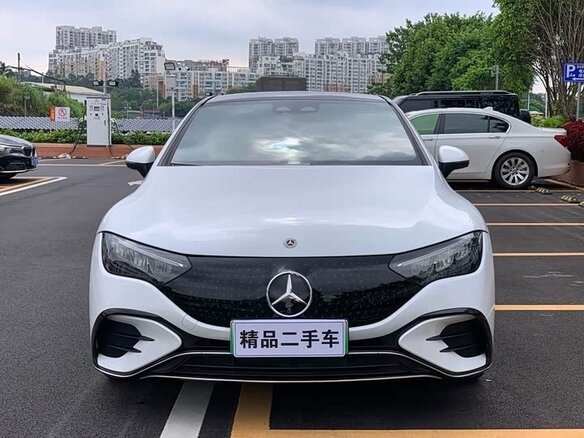 2023 Mercedes-Benz EQE 350+, белый - вид 2