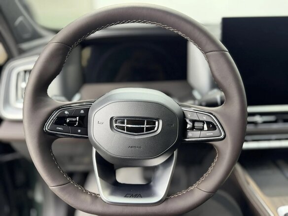 2026 Geely Monjaro I Рестайлинг 2 (China Market), зелёный, 4090000 рублей - вид 11