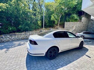 2011 Volkswagen Passat B7, белый, 900000 рублей, вид 4