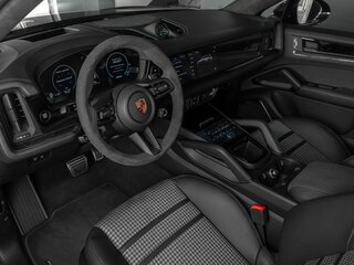 2026 Porsche Cayenne GTS Coupé III Рестайлинг, чёрный, 28500000 рублей, вид 4