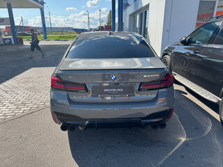 2020 BMW 5 серии M550i xDrive VII (G30/G31/G38) Рестайлинг, серый, 6250000 рублей, вид 4