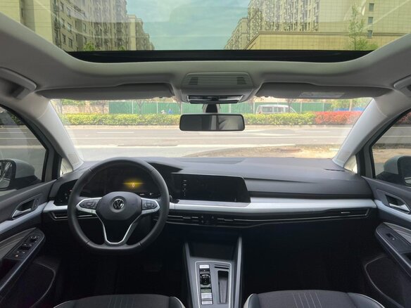 2023 Volkswagen Golf VIII, белый - вид 9