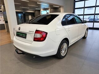 2019 Skoda Rapid I Рестайлинг, белый, 1299000 рублей, вид 4