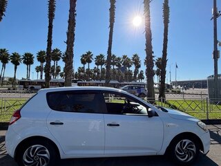 2012 Kia Ceed I Рестайлинг, белый, 750000 рублей, вид 5