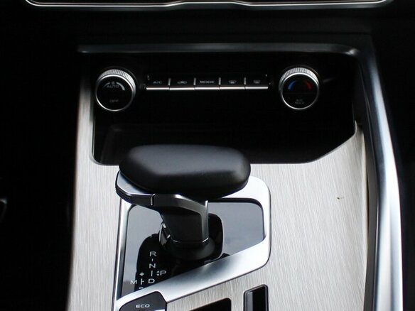 2023 Geely Coolray I, белый, 1890000 рублей - вид 10