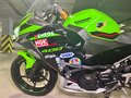 2021 Kawasaki Ninja 400, зелёный - вид 6