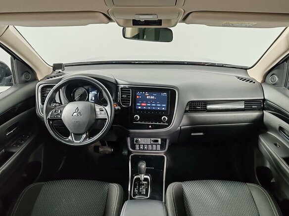 2021 Mitsubishi Outlander III Рестайлинг 3, коричневый, 2249000 рублей - вид 13