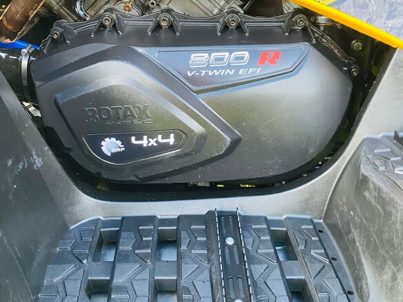 2012 BRP Can-Am Outlander 800, жёлтый, 850000 рублей - вид 11
