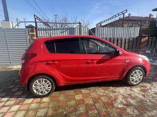 2010 Hyundai i20 I, красный, 620000 рублей, вид 4
