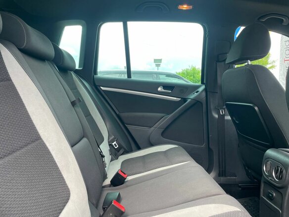 2014 Volkswagen Tiguan I Рестайлинг, чёрный - вид 15