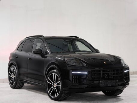 2026 Porsche Cayenne III Рестайлинг, чёрный, 18425000 рублей, вид 1