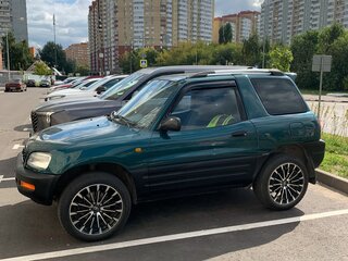 1997 Toyota RAV4 I (XA10), зелёный, 750000 рублей, вид 3