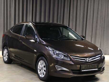 2016 Hyundai Solaris I Рестайлинг, коричневый, 929000 рублей, вид 3