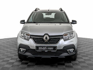 2022 Renault Sandero Stepway II Рестайлинг, серебристый, 1435000 рублей, вид 2