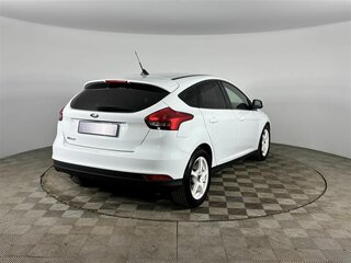 2017 Ford Focus III Рестайлинг, белый, 1050000 рублей, вид 5