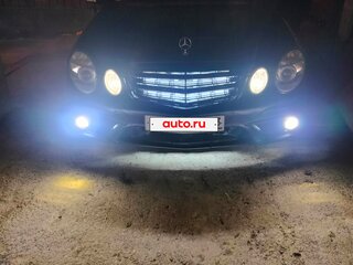 2004 Mercedes-Benz E-Класс 320 III (W211, S211), чёрный, 750000 рублей, вид 4
