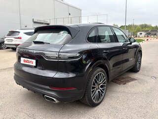 2019 Porsche Cayenne III, чёрный, 5000000 рублей, вид 3