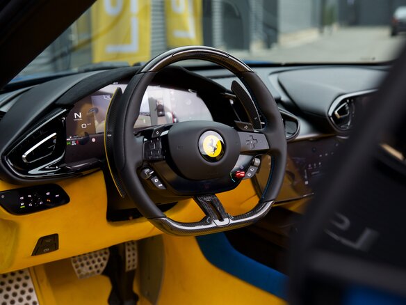 2025 Ferrari 12Cilindri Spider, синий, 85800000 рублей - вид 24