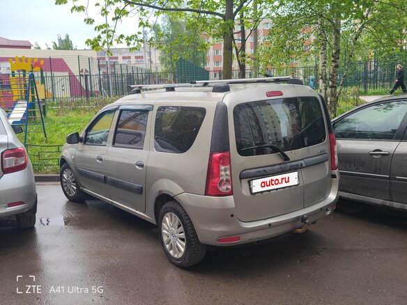2013 Lada (ВАЗ) Largus I, бежевый, 500000 рублей - вид 3