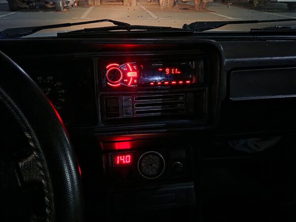 2001 Lada (ВАЗ) 2107, белый, 150000 рублей - вид 13