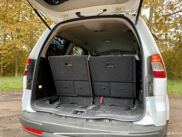 2011 Ford Galaxy II Рестайлинг, белый, 1000000 рублей - вид 21