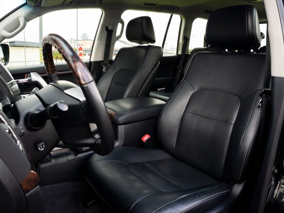 2014 Toyota Land Cruiser 200 Series Рестайлинг 1, чёрный, 4049999 рублей - вид 10