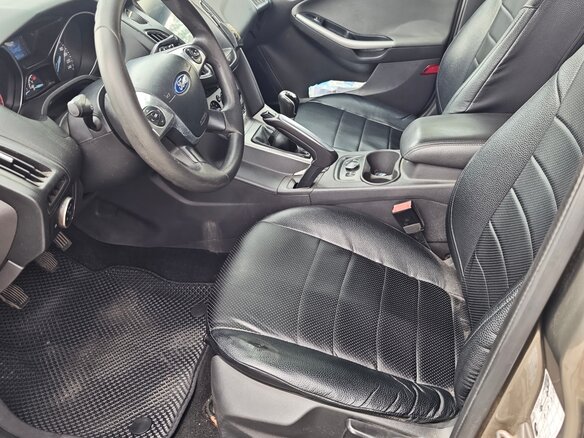 2012 Ford Focus III, коричневый - вид 19