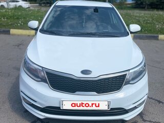 2016 Kia Rio III Рестайлинг, белый, 940000 рублей, вид 1