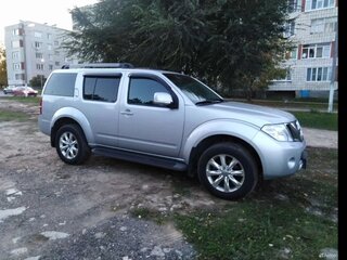2011 Nissan Pathfinder III Рестайлинг, серебристый, 1900000 рублей, вид 5