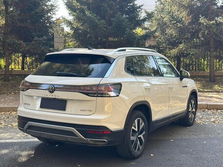 2023 Volkswagen Tayron I Рестайлинг, белый, 2150000 рублей, вид 5