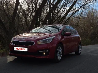 2017 Kia Ceed II Рестайлинг, красный, 1290000 рублей, вид 1