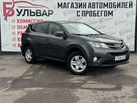 Toyota RAV4 IV (XA40)