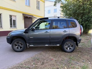 2017 Chevrolet Niva I Рестайлинг, серый, 795000 рублей, вид 5