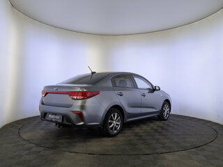 2017 Kia Rio IV, серый, 1180000 рублей, вид 5