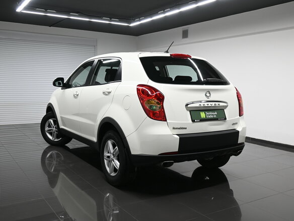 2012 SsangYong Actyon II, белый - вид 5