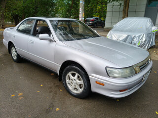 1991 Toyota Vista III (V30), серебристый, 410000 рублей, вид 1