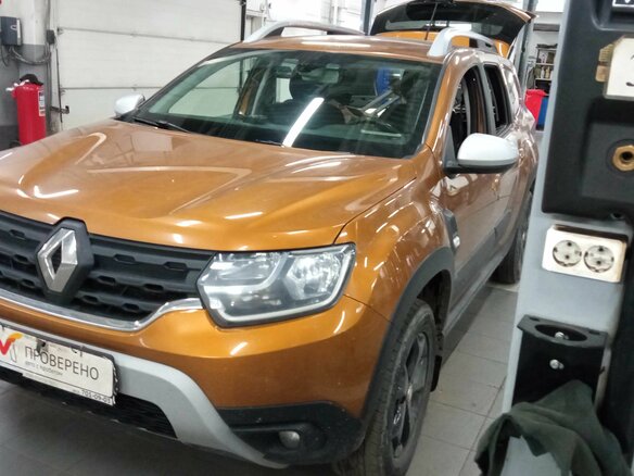 2021 Renault Duster II, оранжевый, 1450000 рублей