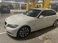 2011 BMW 3 серии 325xi V (E90/E91/E92/E93) Рестайлинг, белый, 1700000 рублей