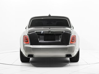 2019 Rolls-Royce Phantom VIII, серебристый, 32600000 рублей, вид 3