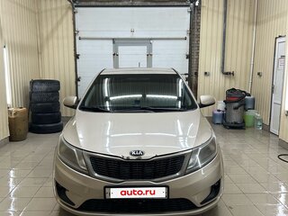 2015 Kia Rio III, бежевый, 700000 рублей, вид 1
