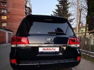 2015 Toyota Land Cruiser 200 Series Рестайлинг 2, чёрный, 4800000 рублей, вид 2